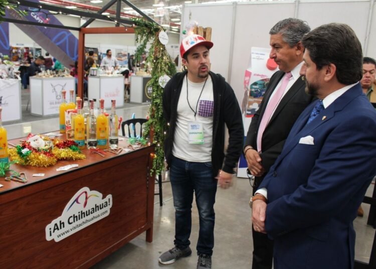 Secretaría de Turismo presente en “Expo Venta CANACO Mercadito”