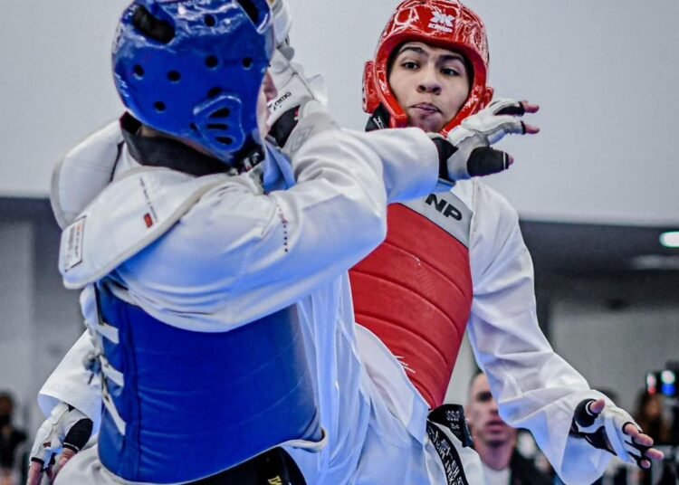 Santiago medalla Oro Nacional Taekwondo