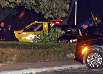 El saldo hasta el momento es de 3 muertos y 4 heridos. Foto: Policía LA.