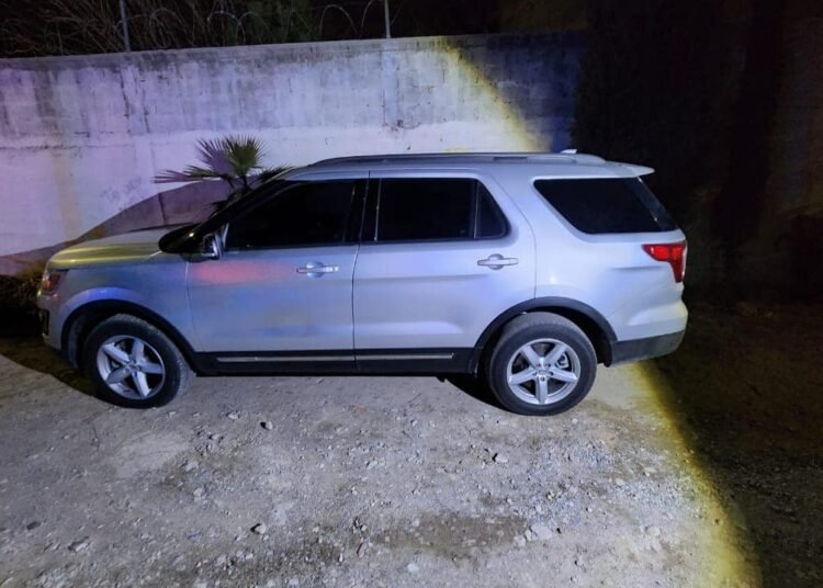 Localizan camioneta blindada con armas; mantienen operativos en calles de Cd. Juárez