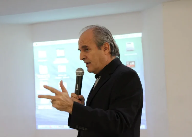 Carlos Echeverri Primera Plana