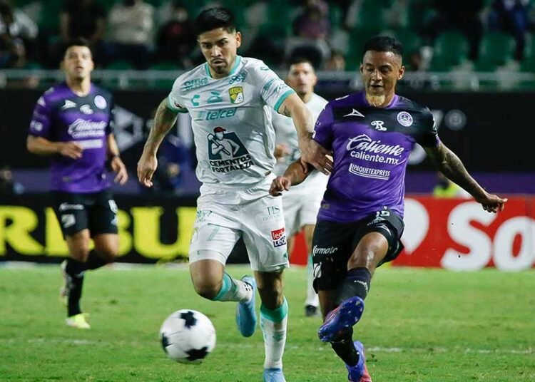 Mazatlán vs León Foto: Futbol Total