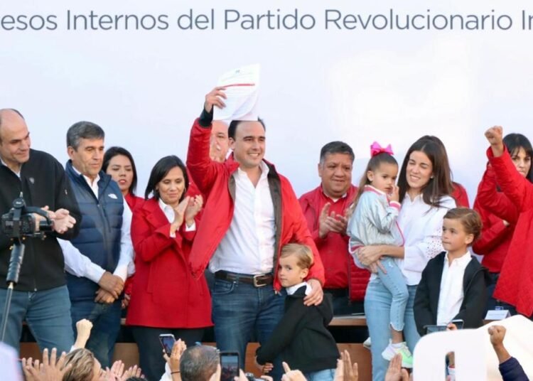 Manolo Jiménez Salinas, precandidato del PRI a la gubernatura de Coahuila. Foto: SoyMxNoticias