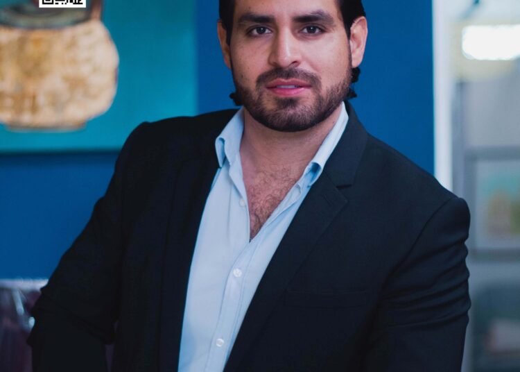 La mujer como papel fundamental; Alex Martínez