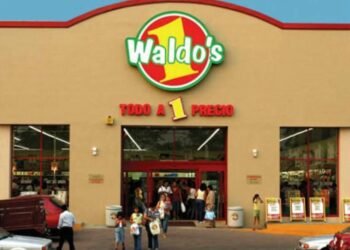 Se incendia Waldos en Saltillo