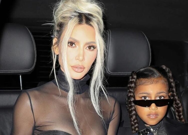 Kim Kardashian revela ingenioso negocio de limonada de su hija North West en entrevista exclusiva con GQ