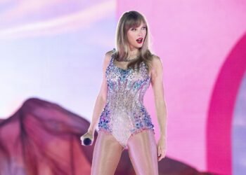 Taylor Swift Hace Historia en Spotify: Primera Artista Femenina en Alcanzar 110 Millones de Oyentes Mensuales