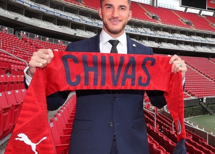 Hiram Mier anuncia su partida de Chivas a través de emotiva carta en Instagram