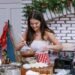 Selena Gomez Encanta a sus Fans Preparando Tamales en su Programa de Cocina