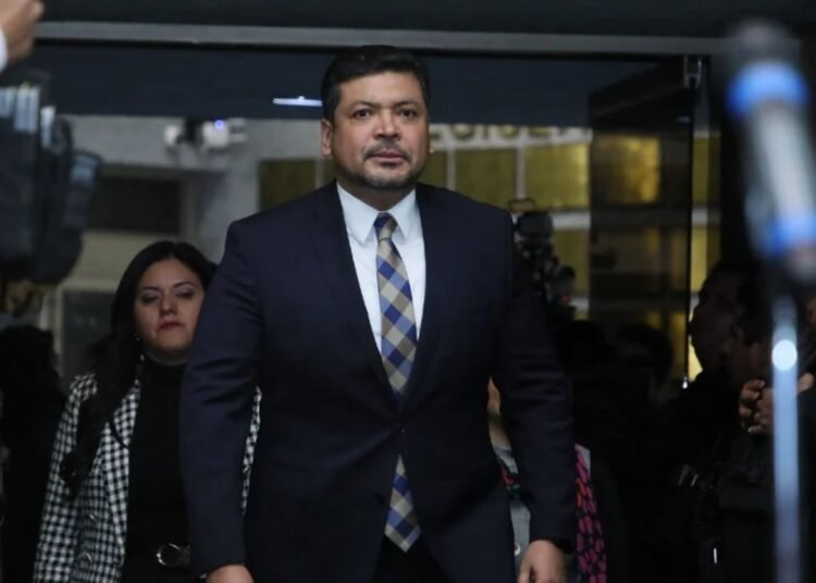 Crisis Institucional en Nuevo León: Luis Enrique Orozco, excluido de reuniones clave