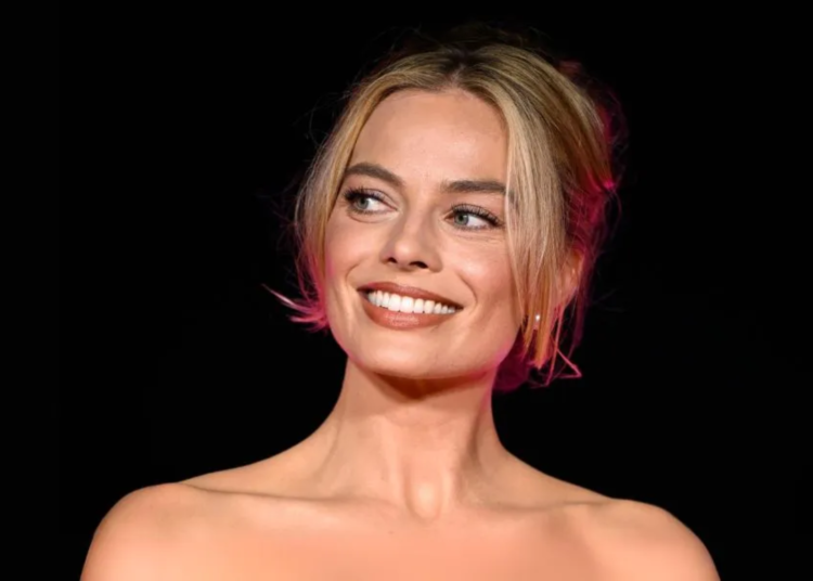 Margot Robbie se Mantiene Firme ante la Petición del Productor de Oppenheimer de Cambiar la Fecha de Lanzamiento de Barbie