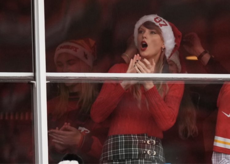 Taylor Swift Impulsa la Audiencia del Raiders-Chiefs a Niveles Históricos en Juegos Navideños de la NFL