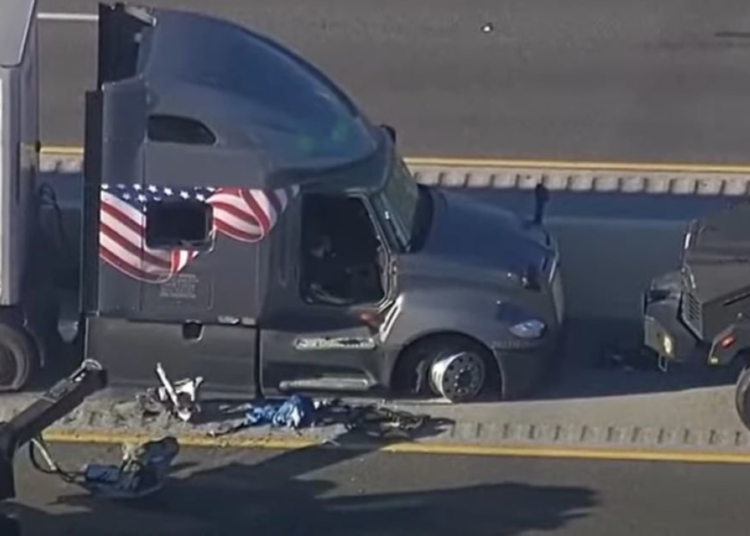 Dramática persecución policial en Houston: Camionero se niega a salir del vehículo