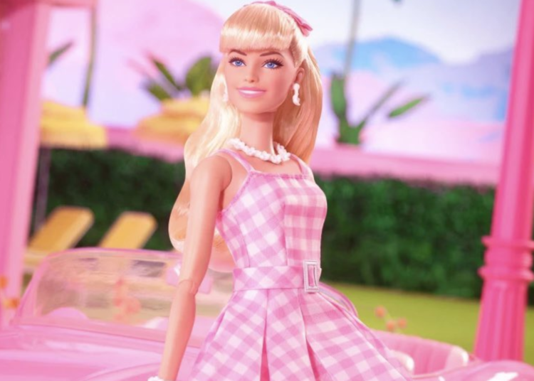Barbie, la icónica muñeca, clasificada por Forbes como la centésima mujer más poderosa del mundo