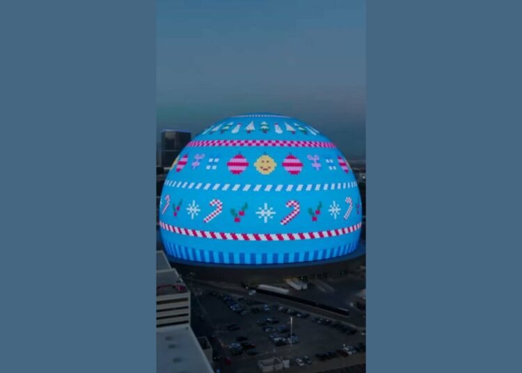 (VÍDEO) El Auditorio «The Sphere» de Las Vegas Se Engalana con Atuendos Invernales Deslumbrantes