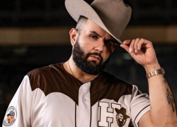 Hoy salen a la venta boletos para Carin León en Chihuahua