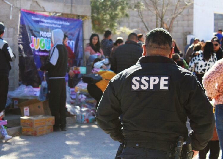 Por Día de Reyes, la Subsecretaría de Movilidad Regala Juguetes a Niñas y Niños de Colonias Vulnerables