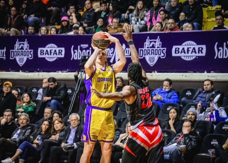 DORADOS DOMINA A INDIOS EN APERTURA DE LA TEMPORADA 2024 EN LBE