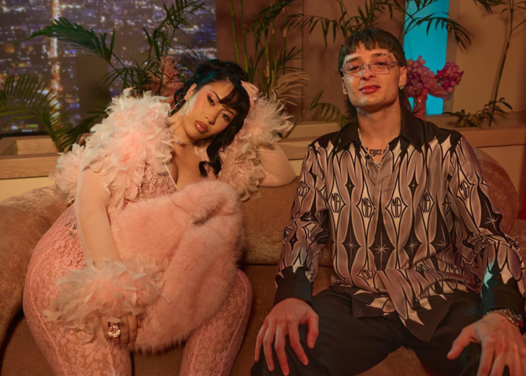 «Igual Que Un Ángel» de Kali Uchis y Peso Pluma: Nuevo Video Musical y Éxito en Spotify Global