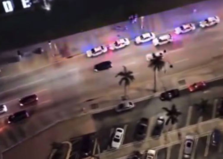 Aumenta la especulación en EEUU sobre presencia extraterrestre en el Mall de Miami