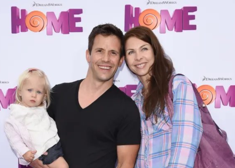 Fallece el actor Christian Oliver y sus dos hijas en un accidente aéreo