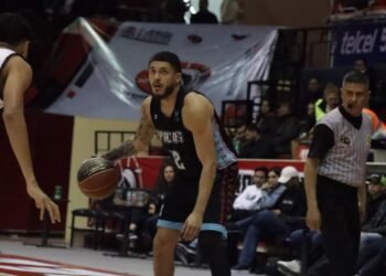 Apaches de Chihuahua Derrotan a los Indios de Ciudad Juárez y se Colocan como Líderes de la Liga de Básquetbol Estatal Mexbet