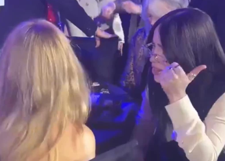 Billie Eilish Expresa Su Descontento por la Presencia de TikTokers en los People’s Choice Awards