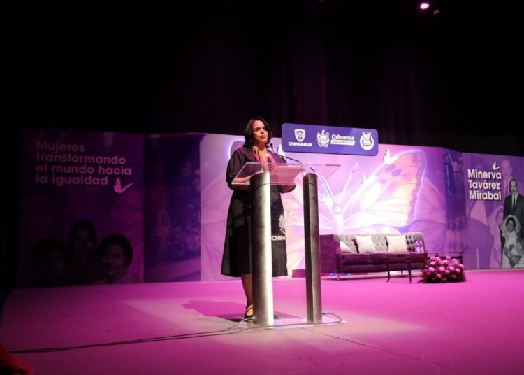 Minerva Tavárez Mirabal aboga por un cambio en las reglas del poder en el Día Internacional de la Mujer en Chihuahua