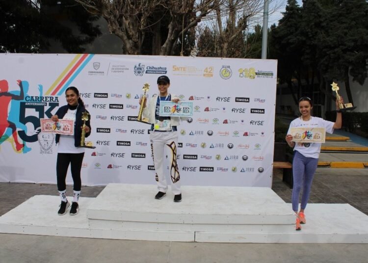 Celebra Normal del Estado el 118 aniversario de su fundación con carrera pedestre