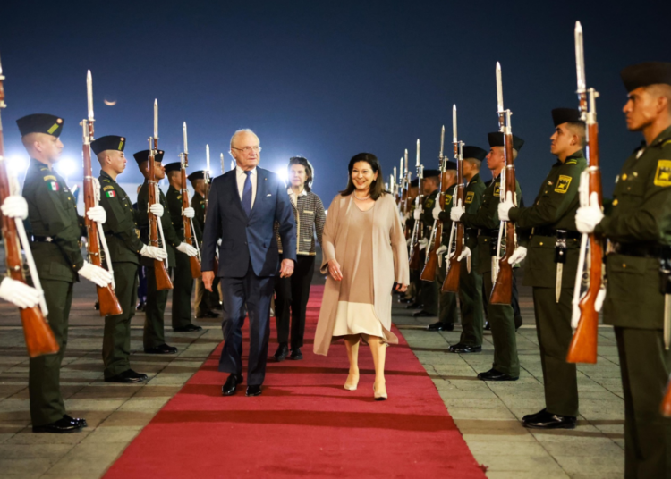 Los Reyes de Suecia llegan a México y serán recibidos por el Presidente López Obrador en Palacio Nacional