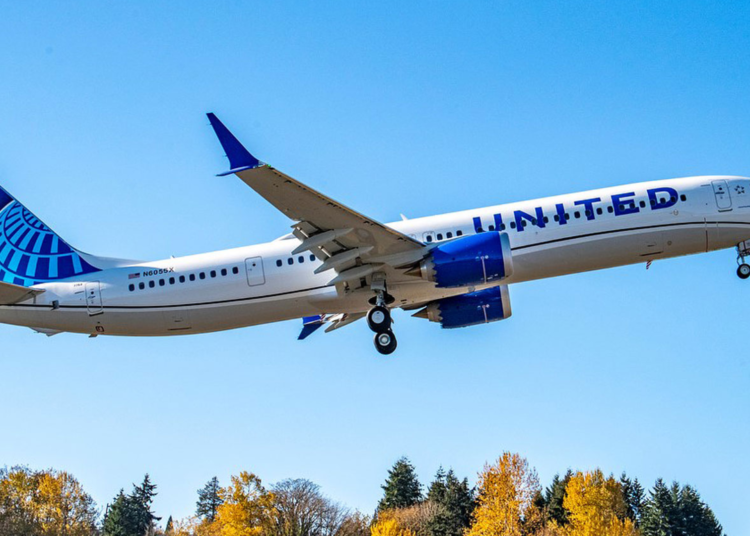 Nuevo Incidente en un Avión de United Airlines: Aterrizaje de Emergencia en Sidney