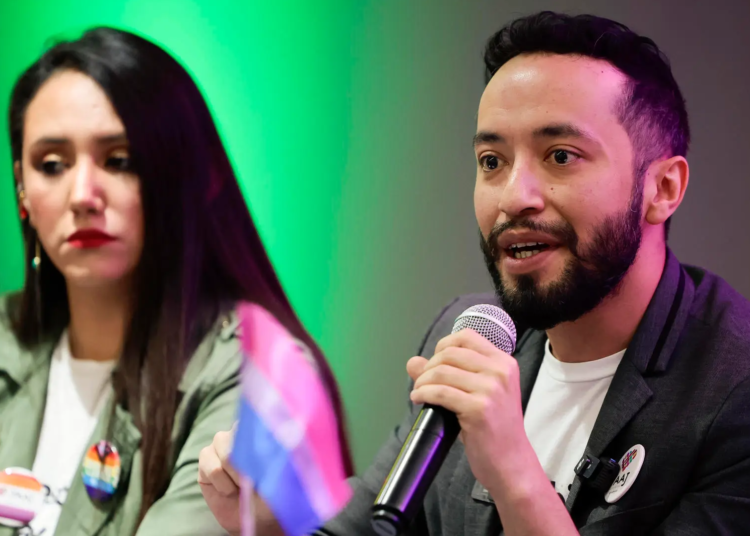 Celebración de la prohibición de terapias de reorientación sexual por parte de Yaaj México en la Cámara de Diputados