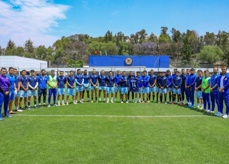 Triste adiós a un joven seguidor del Cruz Azul