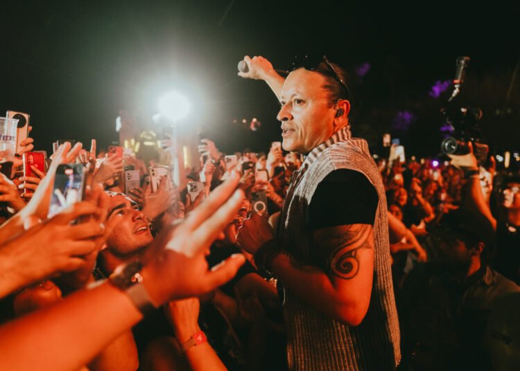 Elvis Crespo sorprende en el Tecate Pa’l Norte con un espectacular show de merengue