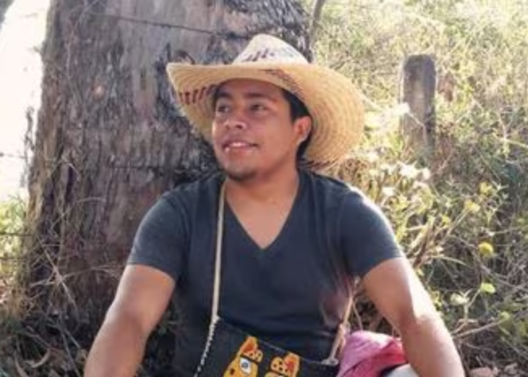 Dictan prisión preventiva a policía que asesinó a normalista