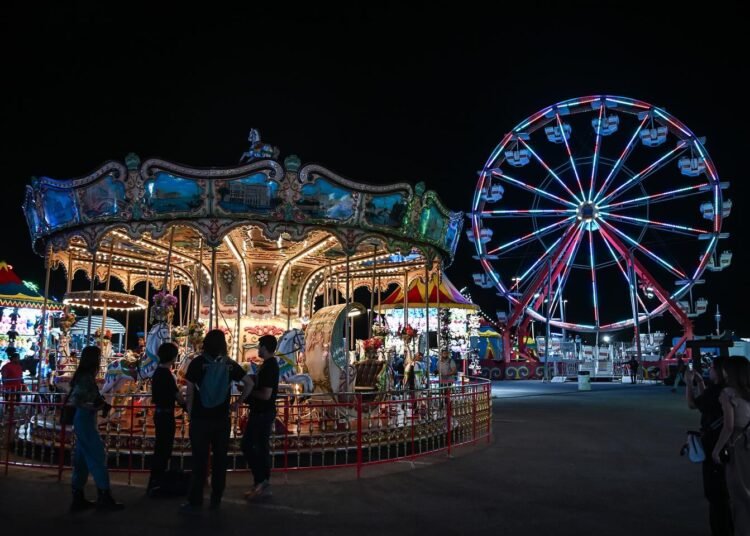 Doblemente Divertidos: Feria Santa Rita Chihuahua Invita a Disfrutar de Juegos Mecánicos al 2×1