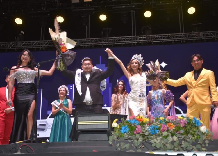 Vanessa Gil y Raúl Antonio Chacón Coronados como Reina y Rey de la Feria Santa Rita