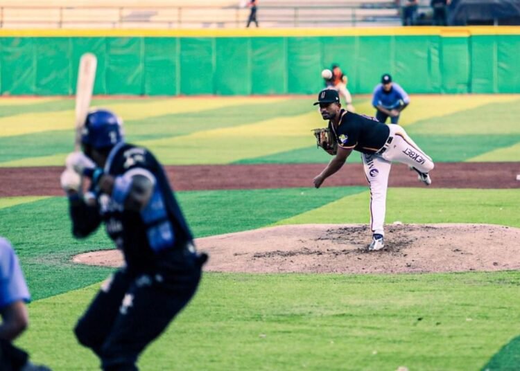 Tecos Se Impone a Dorados en Batalla de Batazos en 12 Entradas