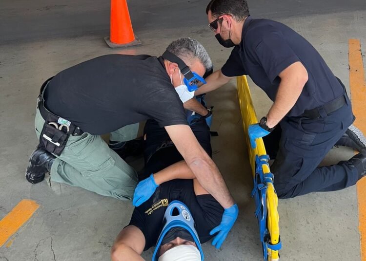 Certifican a paramédicos de Pensiones Civiles en atención prehospitalaria