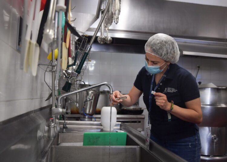 Realiza Coespris verificaciones a establecimientos de venta de alimentos