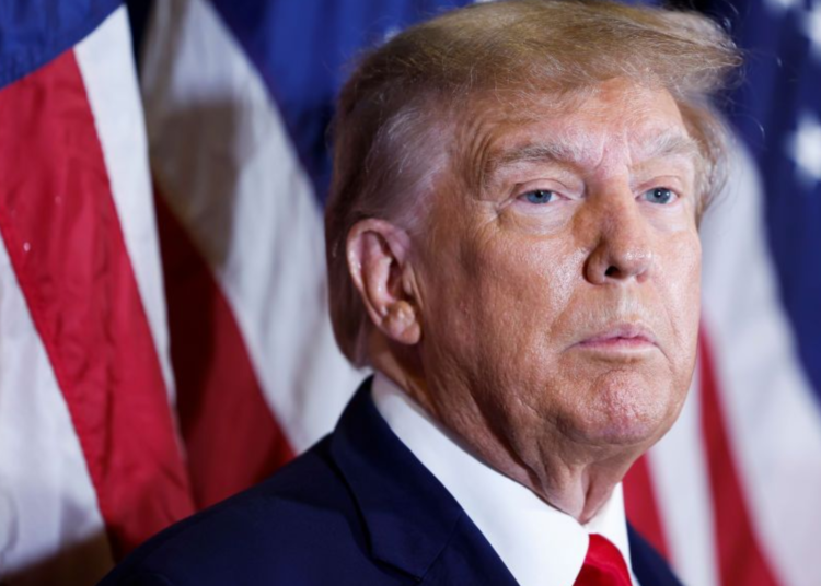 Trump critica gestión económica de Biden en el Bronx