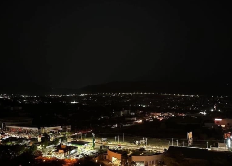 Apagones en varias Ciudades de México generan Estado de Emergencia en el Sistema Eléctrico