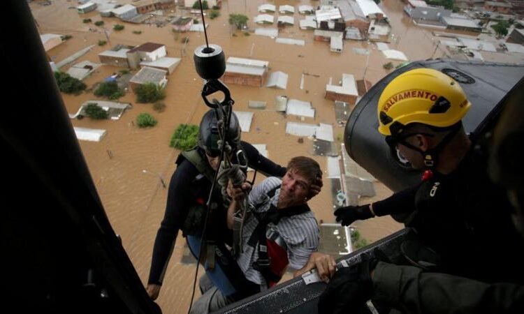 Inundaciones mortales devastan el sur de Brasil: 108 muertos y 136 desaparecidos