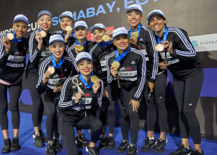 Tribunal Obliga a CONADE a Restituir Becas al Equipo de Natación Artística