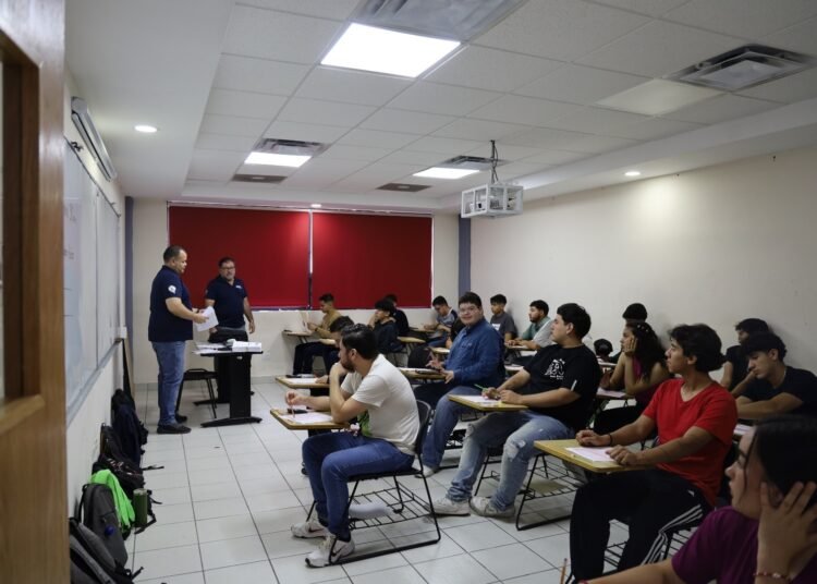 Aplican Examen de Nuevo Ingreso en UTCH Sur