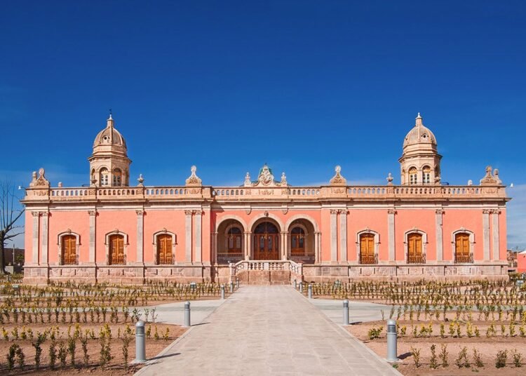 Descubre el Patrimonio Cultural de la Capital Durante la Temporada Vacacional