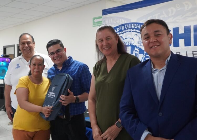 Presentan a Leticia Lozoya como nueva directora de la Escuela de Artes y Oficios