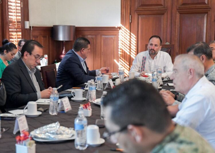Autoridades Realizan Sesión de la Mesa de Seguridad
