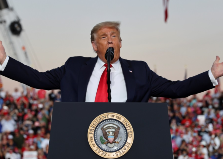 Trump critica a México y a su política exterior en discurso en Michigan