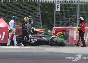 Checo Pérez sufre choque contra un muro en el GP de Hungría